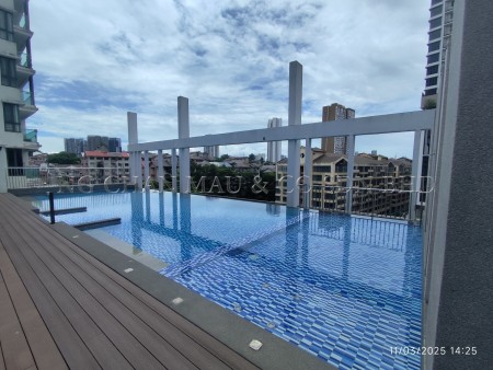 Condo for Auction