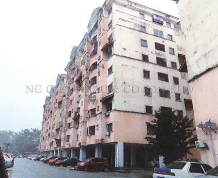 Apartment For Auction at Perdana Villa