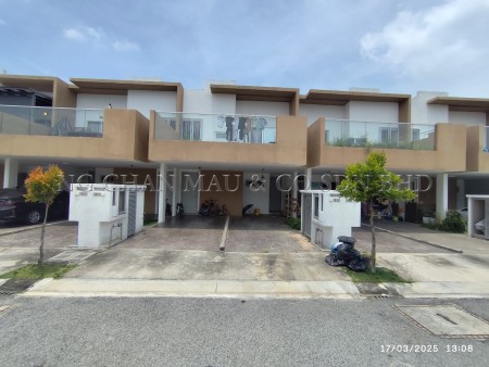 Terrace House For Auction at Casa Bluebell