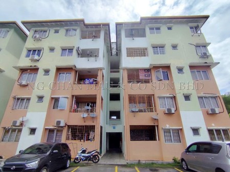 Apartment For Auction at Sutera Apartment