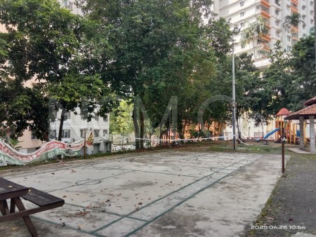 Apartment for Auction