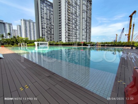 Condo for Auction