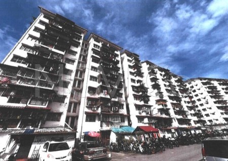 Apartment For Auction at Taman Prima Selayang