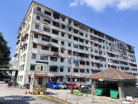 Apartment For Auction at Flat Taman Bukit Segar