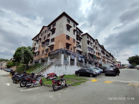 Shop For Auction at Harmoni Apartment