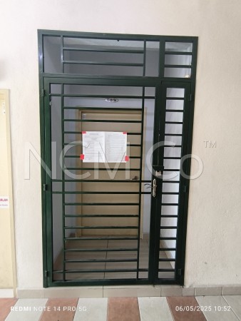 Serviced Residence for Auction