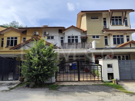 Terrace House For Auction at Tiara Putra