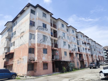 Apartment For Auction at Taman Sri Nelayan Flat