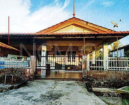 Bungalow House For Auction at Taman Tunku