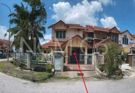 Terrace House For Auction at Suakasih