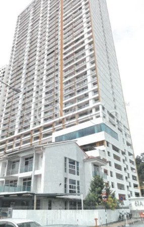 Condo For Auction at Shineville Park