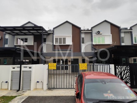 Terrace House For Auction at Alamanda Parklands
