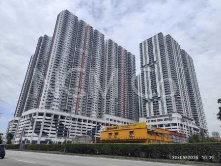 Serviced Residence For Auction at Razak City Residences