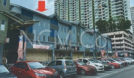 Apartment For Auction at Seasons Square