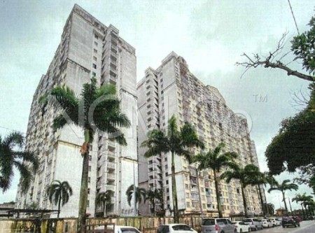Apartment For Auction at Villa Krystal