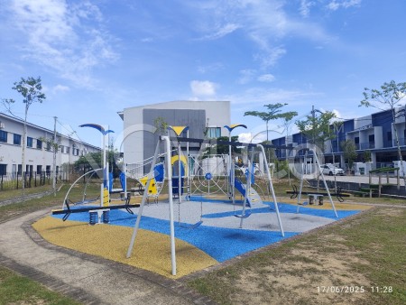 Terrace House for Auction