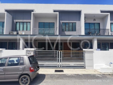 Terrace House For Auction at Aspen Taman Kuantan Jaya @ Pinggiran Putra 3