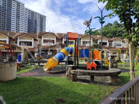 Terrace House for Auction
