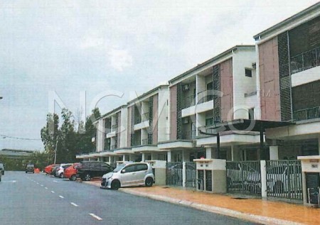 Terrace House For Auction at Elegan