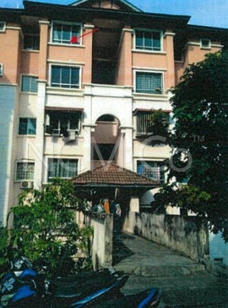 Apartment For Auction at Astana Alam Apartment 3