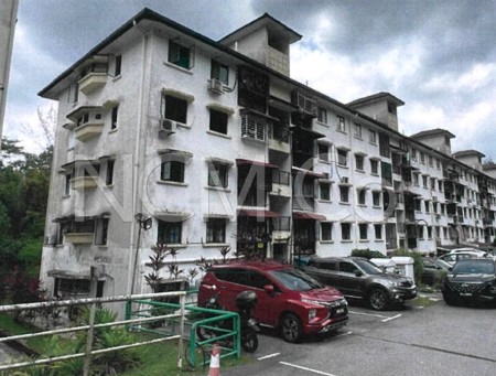 Apartment For Auction at Riverdale Park