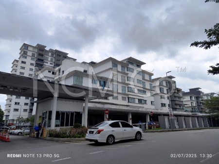 Condo For Auction at Tiara ParkHomes