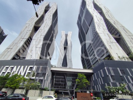 Condo For Auction at The Fennel