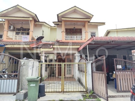 Terrace House For Auction at Desa Puteri