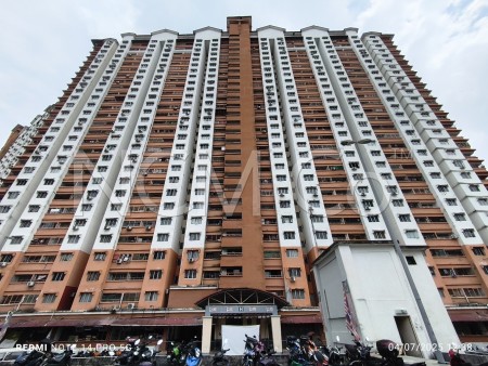 Apartment For Auction at Flora Damansara Apartment