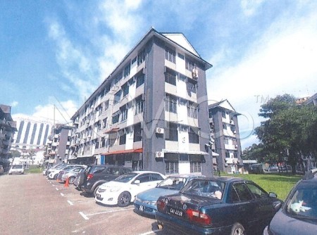 Apartment For Auction at Taman Stulang Laut