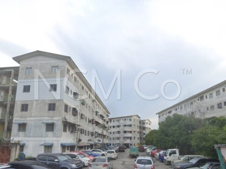Flat For Auction at Flat Taman Seri Indah (Kuala Menggatal)