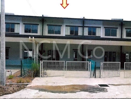 Terrace House For Auction at Taman Seri Lemawang