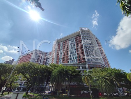 SOHO For Auction at Suria Jelutong
