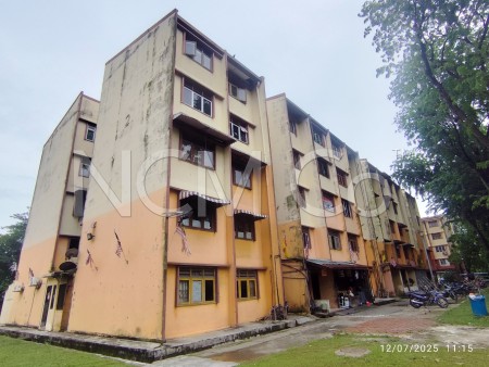 Apartment For Auction at Section 19