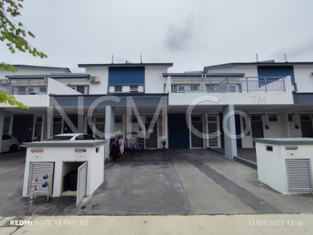 Terrace House For Auction at Kita Mekar