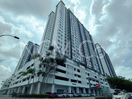 Serviced Residence For Auction at Meridin Bayvue