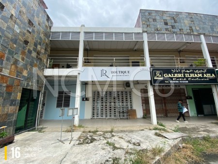 Shop For Auction at Wakaf Che Yeh