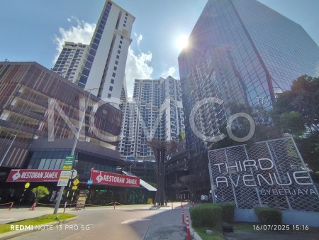 Serviced Residence For Auction at Third Avenue