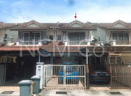 Terrace House For Auction at Bayu Parkville