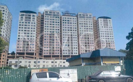 Apartment For Auction at Glenview Villa