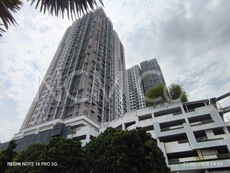 Serviced Residence For Auction at The Wharf Residence