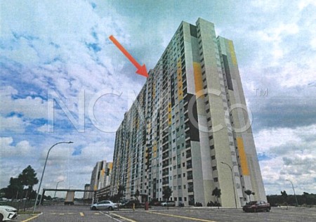 Apartment For Auction at Idaman BSP Apartment