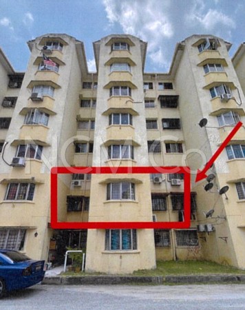 Apartment For Auction at Subang Suria Apartment