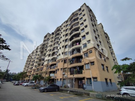 Apartment For Auction at Perdana Apartment