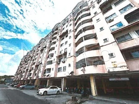 Apartment For Auction at Perdana Villa
