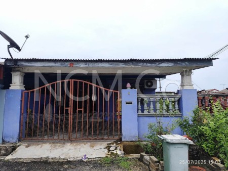 Terrace House For Auction at Kampung Padang