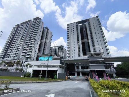 Apartment For Auction at Paragon 3