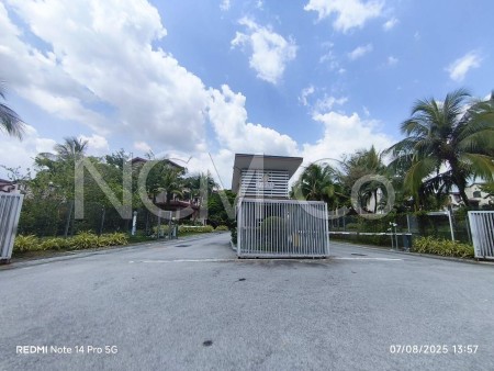 Bungalow House for Auction