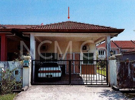 Terrace House For Auction at Uni Garden