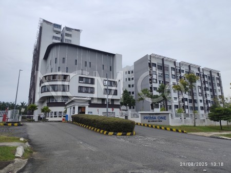Apartment For Auction at Laman View
